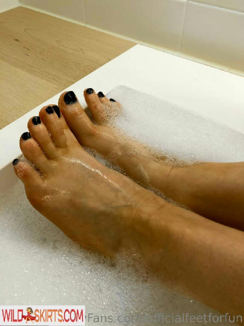 officialfeetforfun / officialeman__ / officialfeetforfun nude OnlyFans, Instagram leaked photo #56