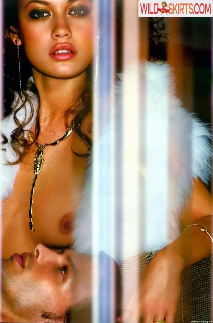 Olga Kurylenko / olgakurylenkoofficial nude Instagram leaked photo #25