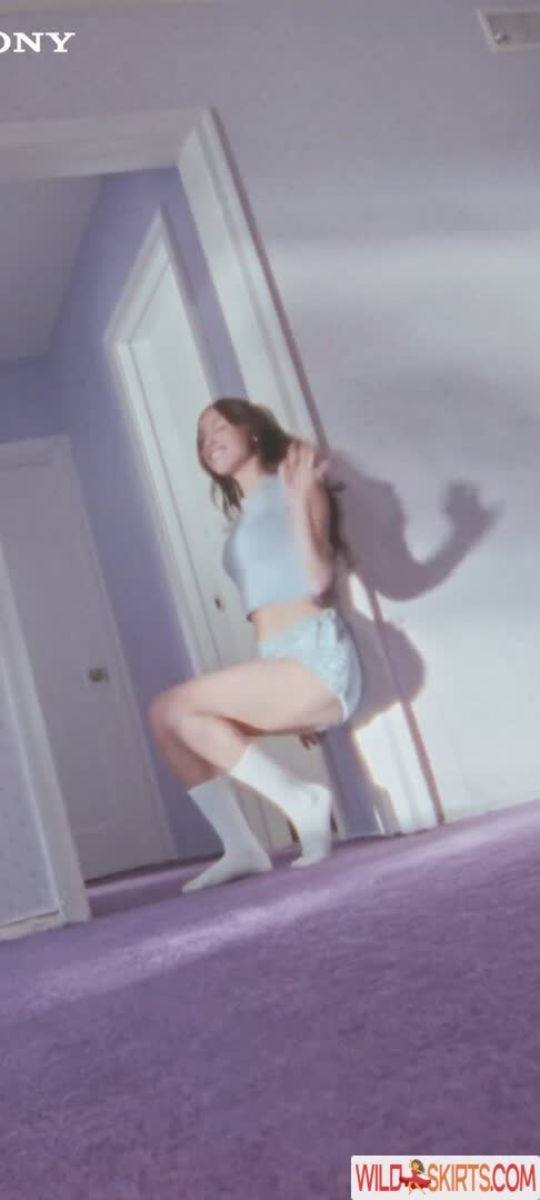 Olivia Rodrigo nude leaked photo #910