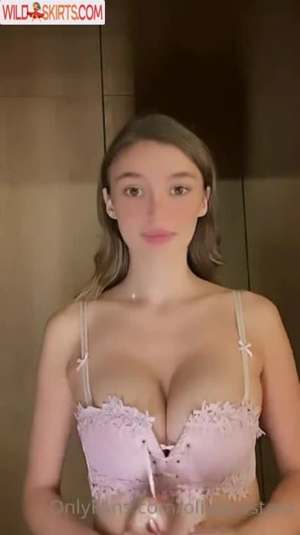 Oliviacastaxx nude leaked photo #9