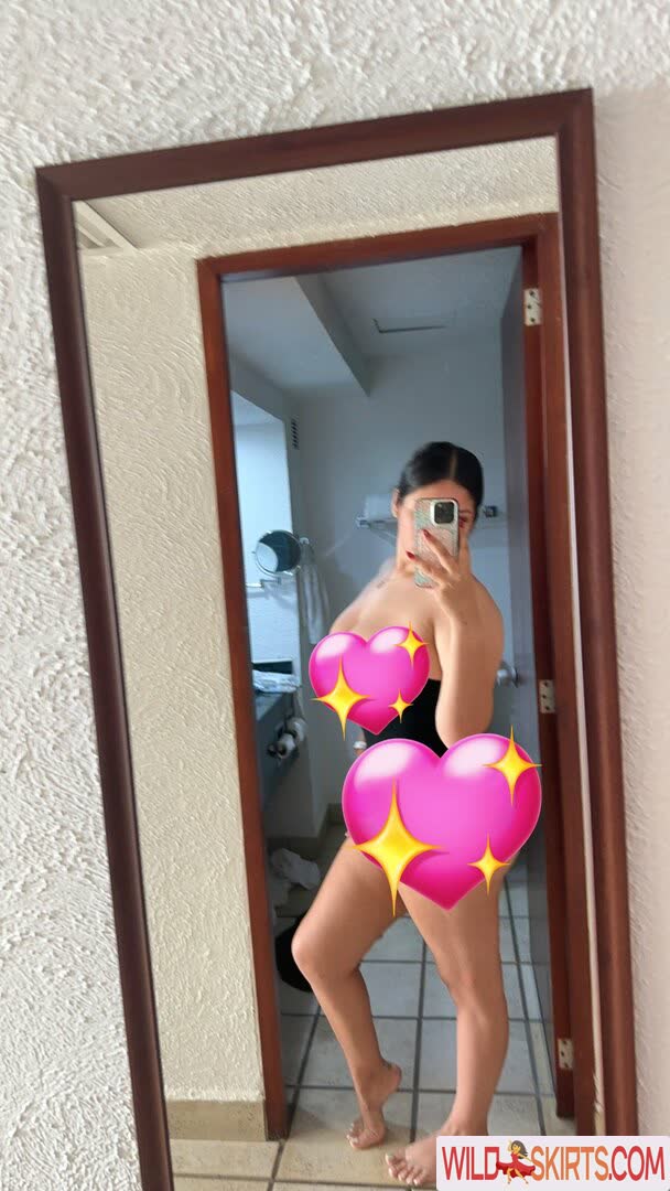 Omgjulissa1 nude leaked photo #14