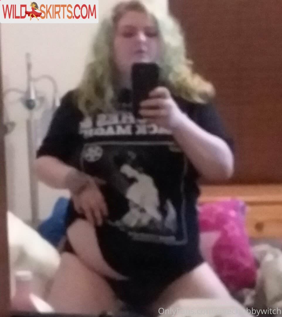 Onechubbywitch nude leaked photo #41