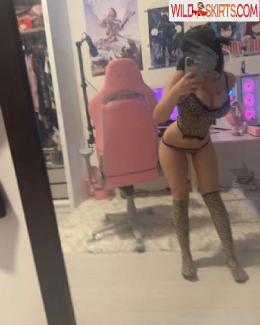 ookiiieee / LaylaLicious19 / dotti / meek / miserable / ookiiieee / princesslauren nude Instagram leaked photo #2