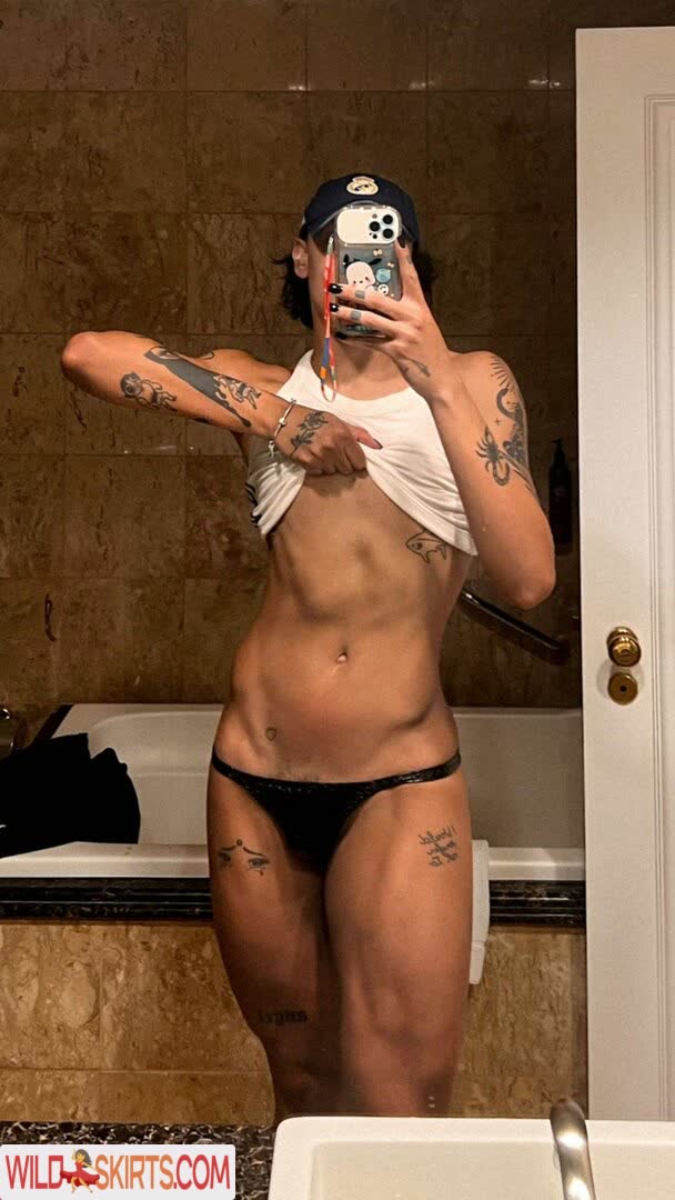 Pabllo Vittar nude leaked photo #47