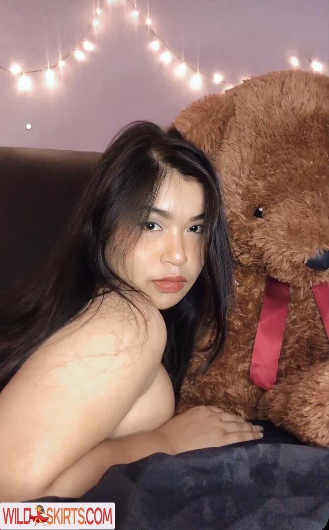 Pafun Chusri nude leaked photo #5