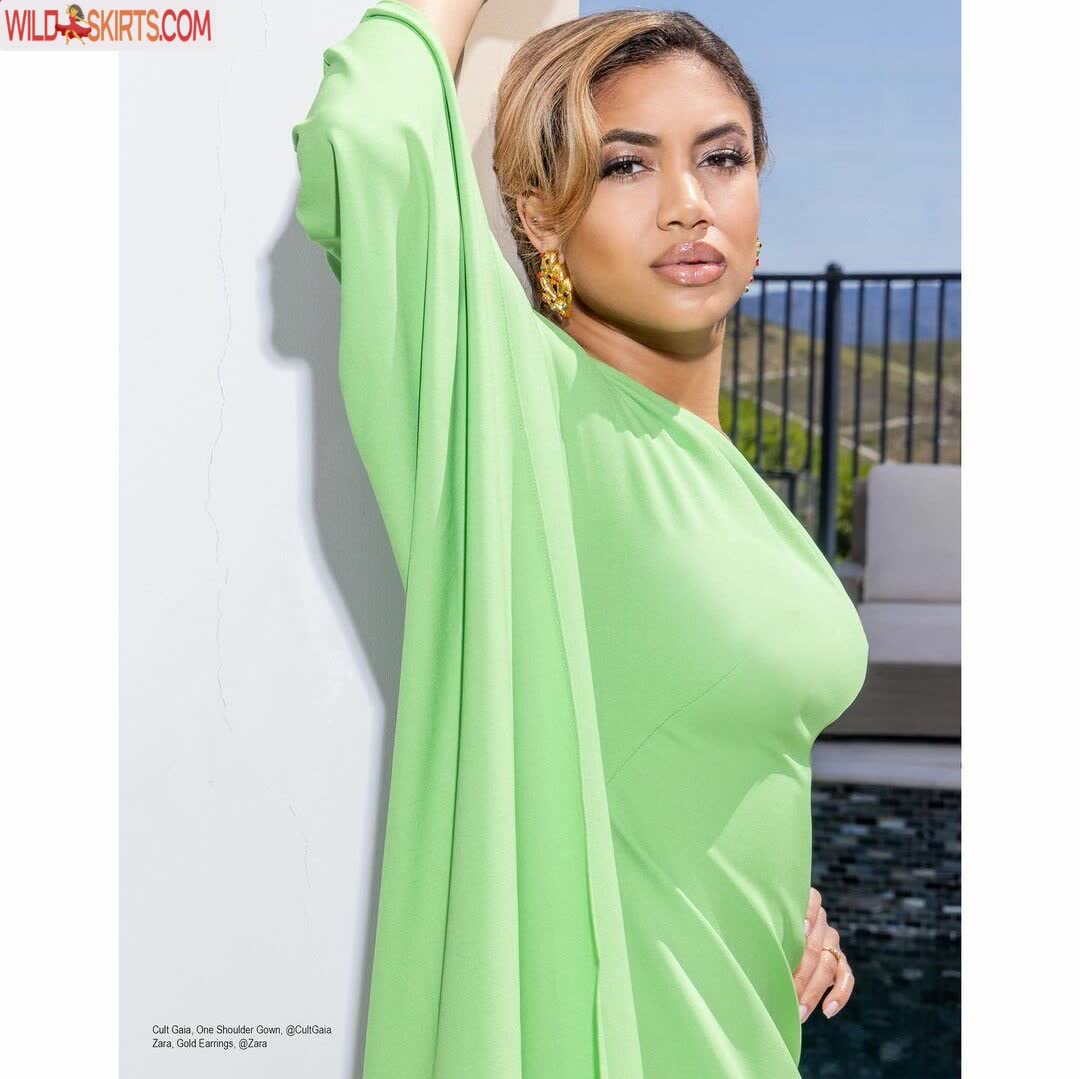 Paige Hurd nude leaked photo #2