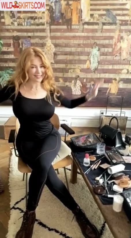 Palina Rojinski / German tv host / palinski nude Instagram leaked photo #21