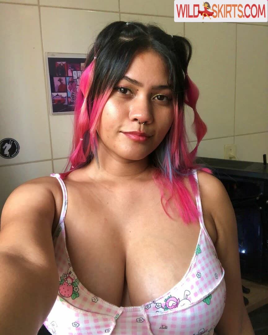 Pandinha Senpai / pandinhasenpaii nude Instagram leaked photo