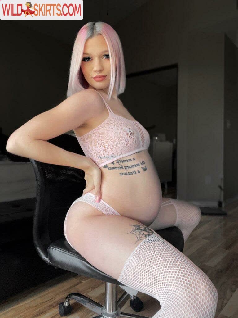 PeachyShea nude leaked photo #4