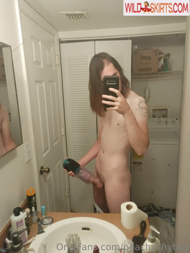 Peachyshyboy nude leaked photo #14