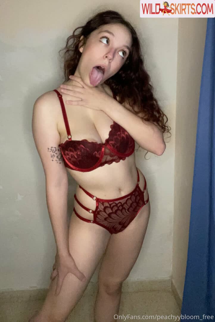 Peachyybloom_free nude leaked photo #7