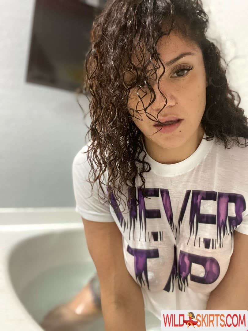 Pearl Gonzalez nude leaked photo #25