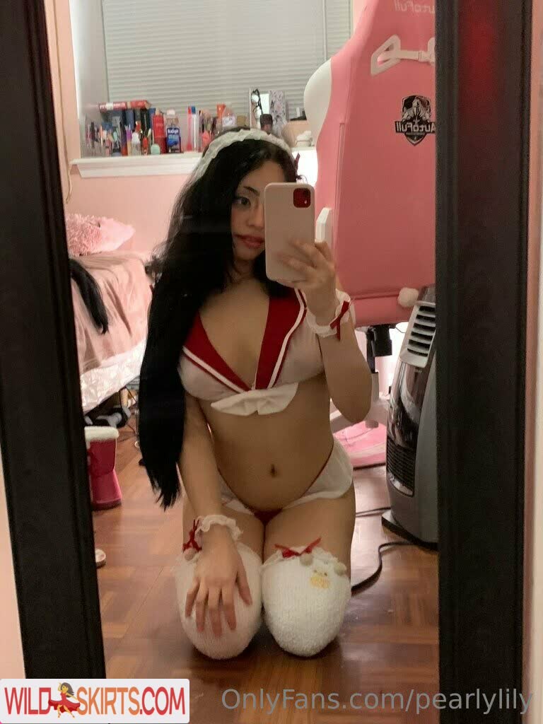 pearlylily / pearlylily / pearlylilys nude OnlyFans, Instagram leaked photo #1