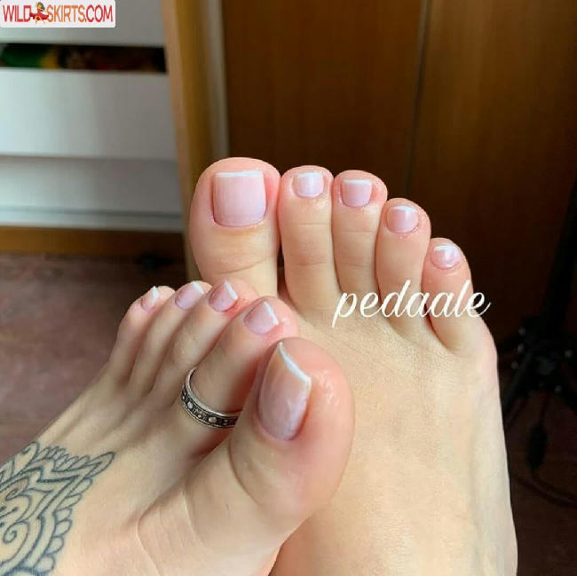 Pedaale / pedaale / pedaale9 / pezinhosdaale nude OnlyFans, Instagram leaked photo #4