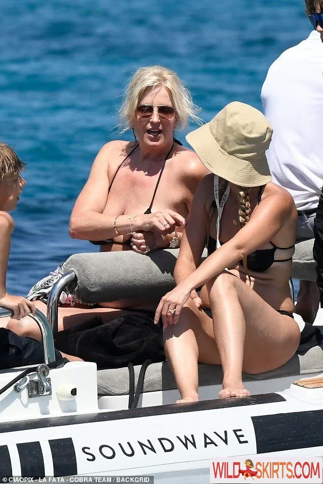 Penny Lancaster nude leaked photo #33