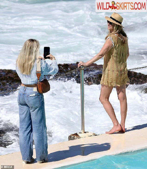 Penny Lancaster / penny.lancaster nude Instagram leaked photo #6