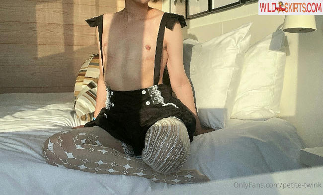 petite-twink / curioussmalltwink / petite-twink nude OnlyFans, Instagram leaked photo #333