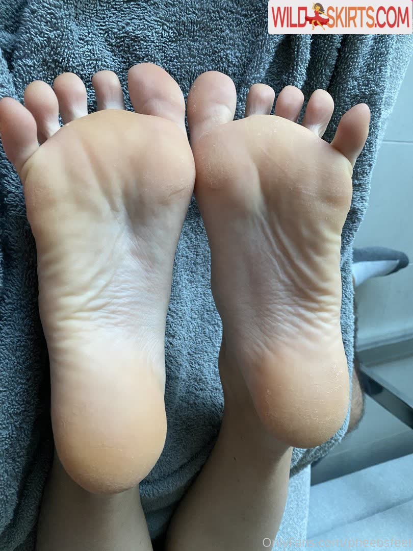 Pheebsfeet nude leaked photo #5