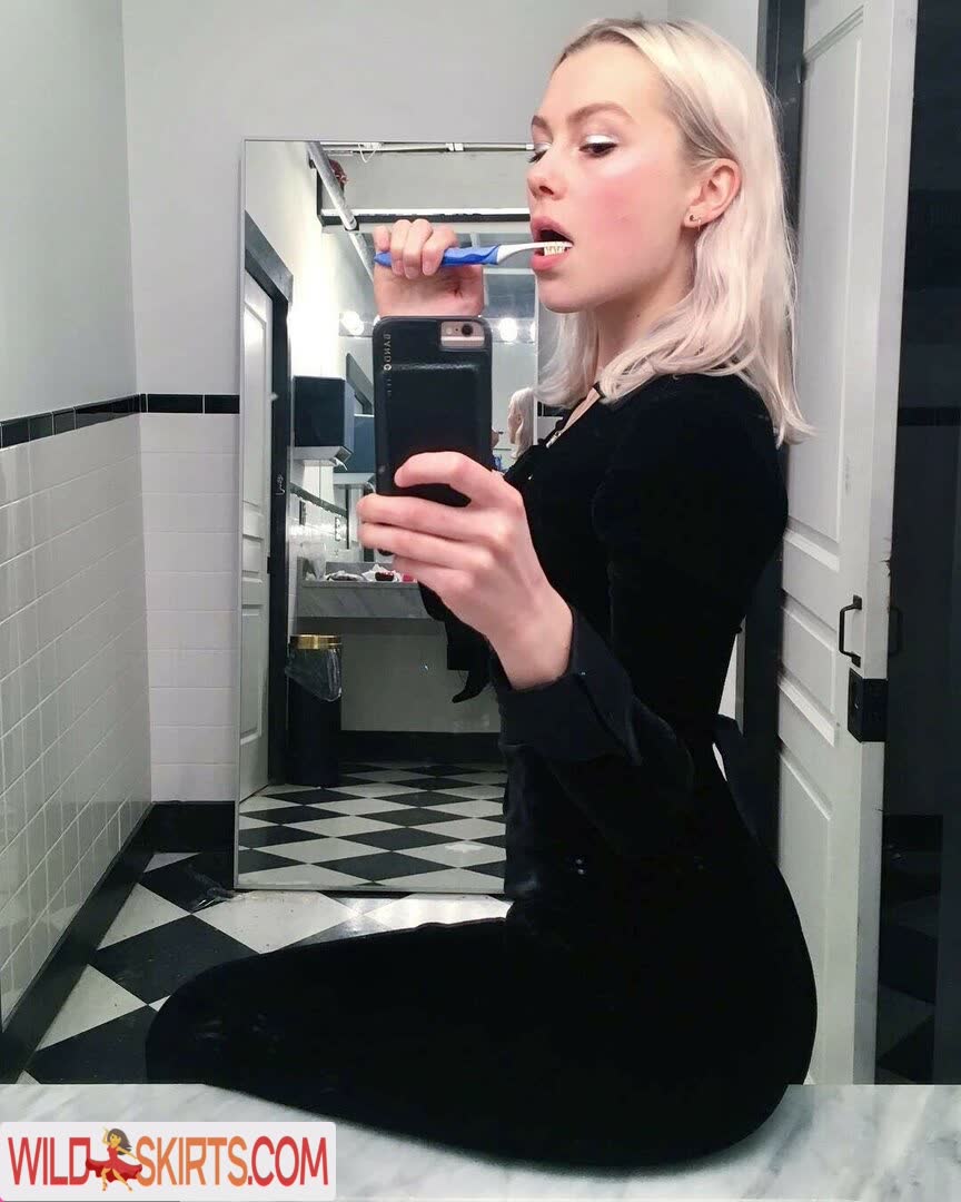 Phoebe Bridgers / phoebebridgers / somethingxsafe nude OnlyFans, Instagram leaked photo #22