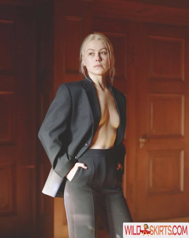 Phoebe Bridgers / phoebebridgers / somethingxsafe nude OnlyFans, Instagram leaked photo #9