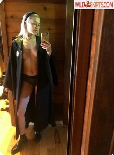 Phoebe Bridgers / phoebebridgers / somethingxsafe nude OnlyFans, Instagram leaked photo #15