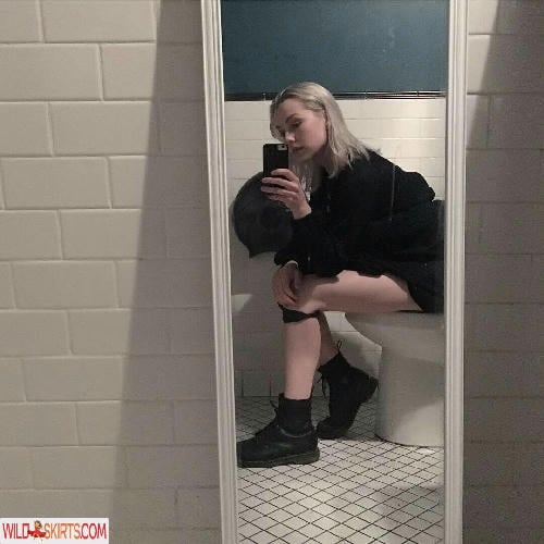 Phoebe Bridgers / phoebebridgers / somethingxsafe nude OnlyFans, Instagram leaked photo #38