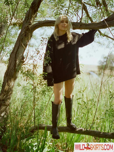 Phoebe Bridgers / phoebebridgers / somethingxsafe nude OnlyFans, Instagram leaked photo #12