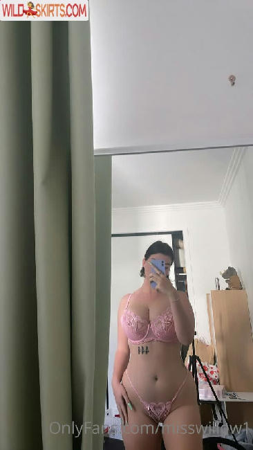 Phoebewillow / misswillow1 / phoebe.willow nude OnlyFans, Instagram leaked photo #7