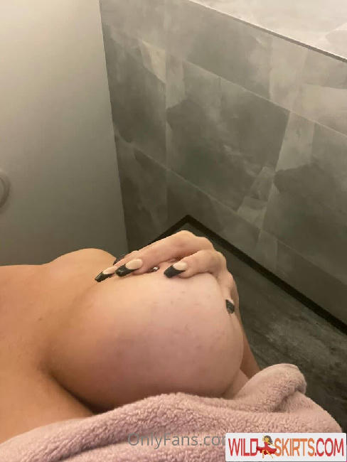 Phoebewillow / misswillow1 / phoebe.willow nude OnlyFans, Instagram leaked photo #22