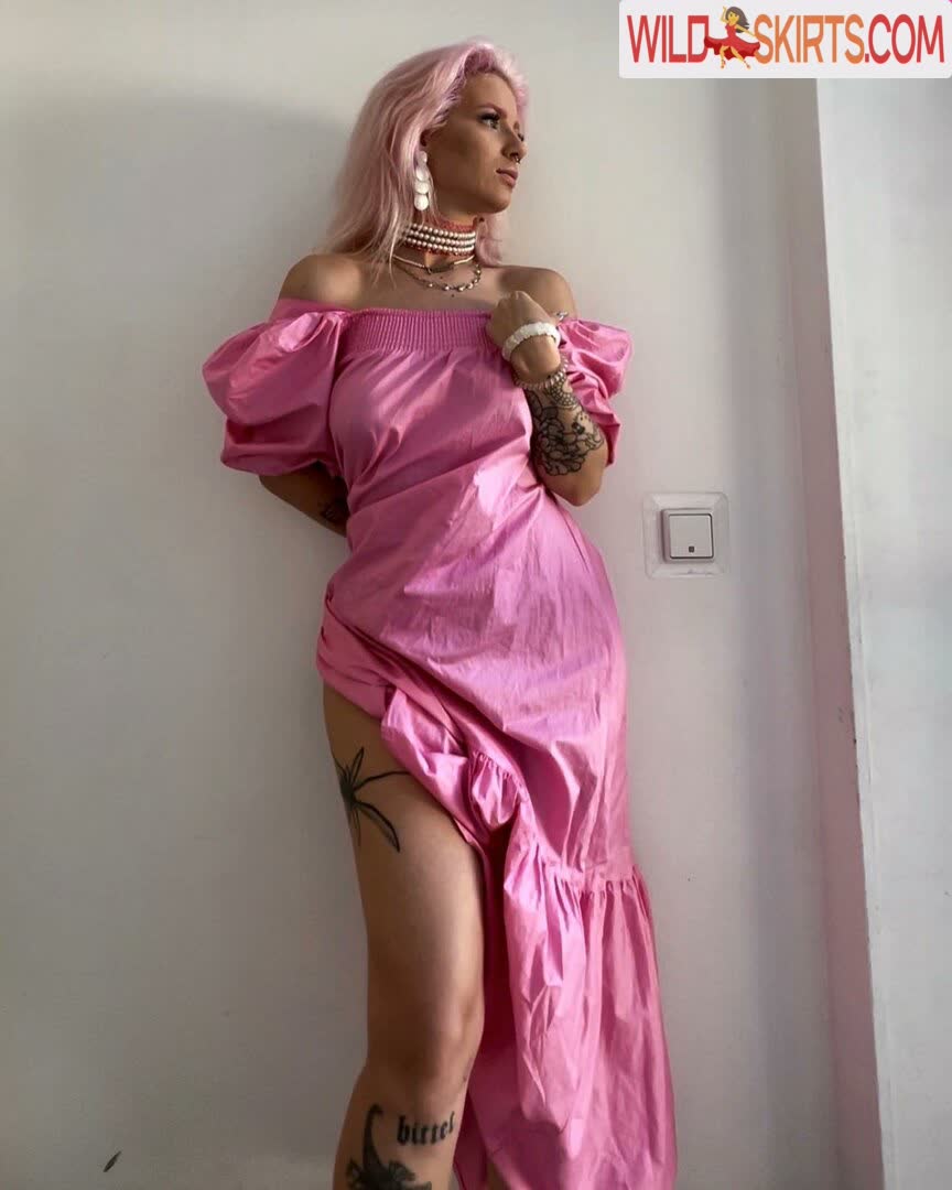 pinkarosalina / fairykaro / karolinantivist / pinkarosalina nude Patreon, Instagram leaked photo #13