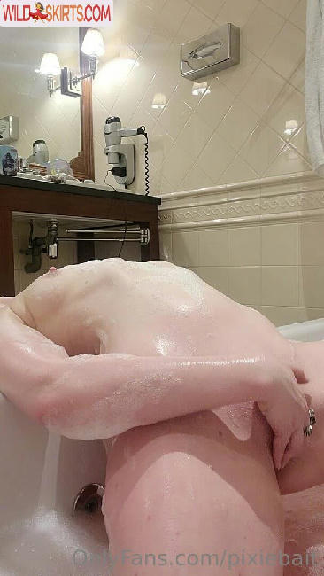 pixiebait / pixiebait / pixiecurtis nude OnlyFans, Instagram leaked photo #45