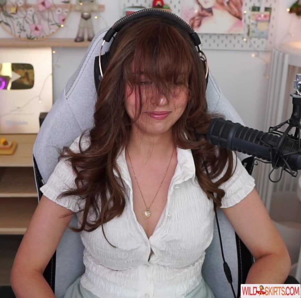 Pokimane nude leaked photo #603