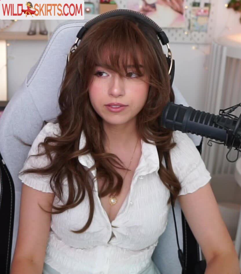 Pokimane / pokimanelol / pokinaneonlyfan nude OnlyFans, Instagram leaked photo #23