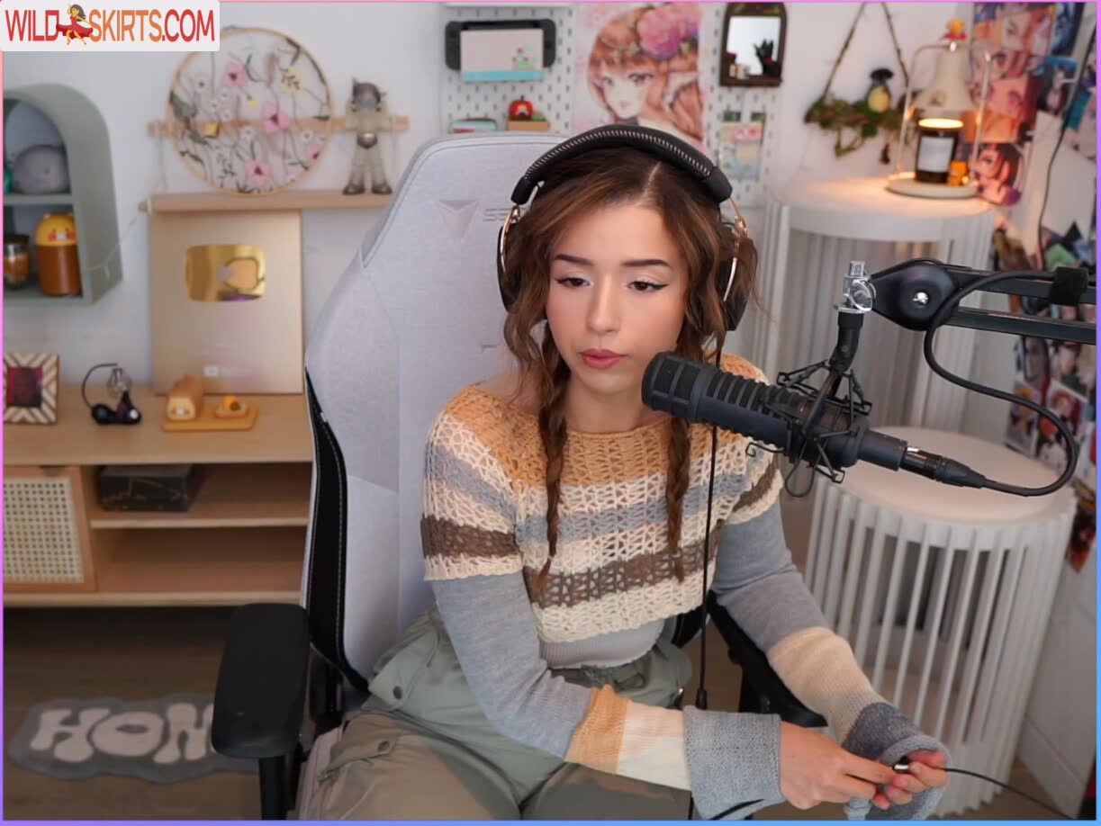 Pokimane nude leaked photo #697