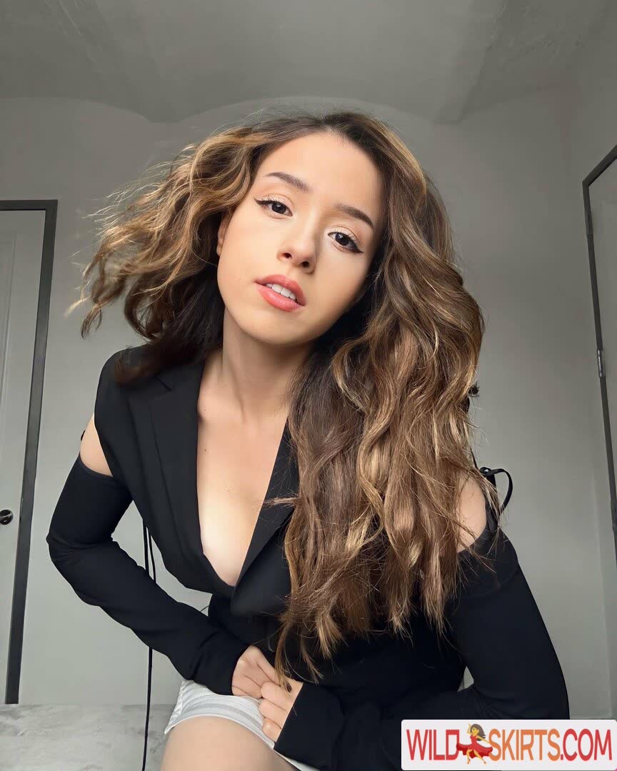 Pokimane / pokimanelol / pokinaneonlyfan nude OnlyFans, Instagram leaked photo #5