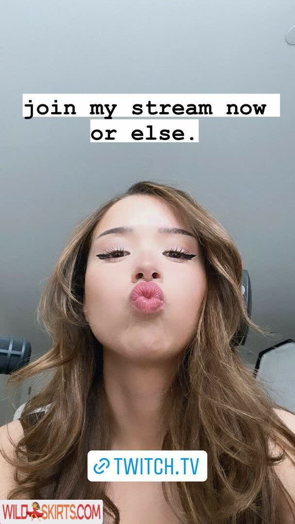 Pokimane nude leaked photo #379