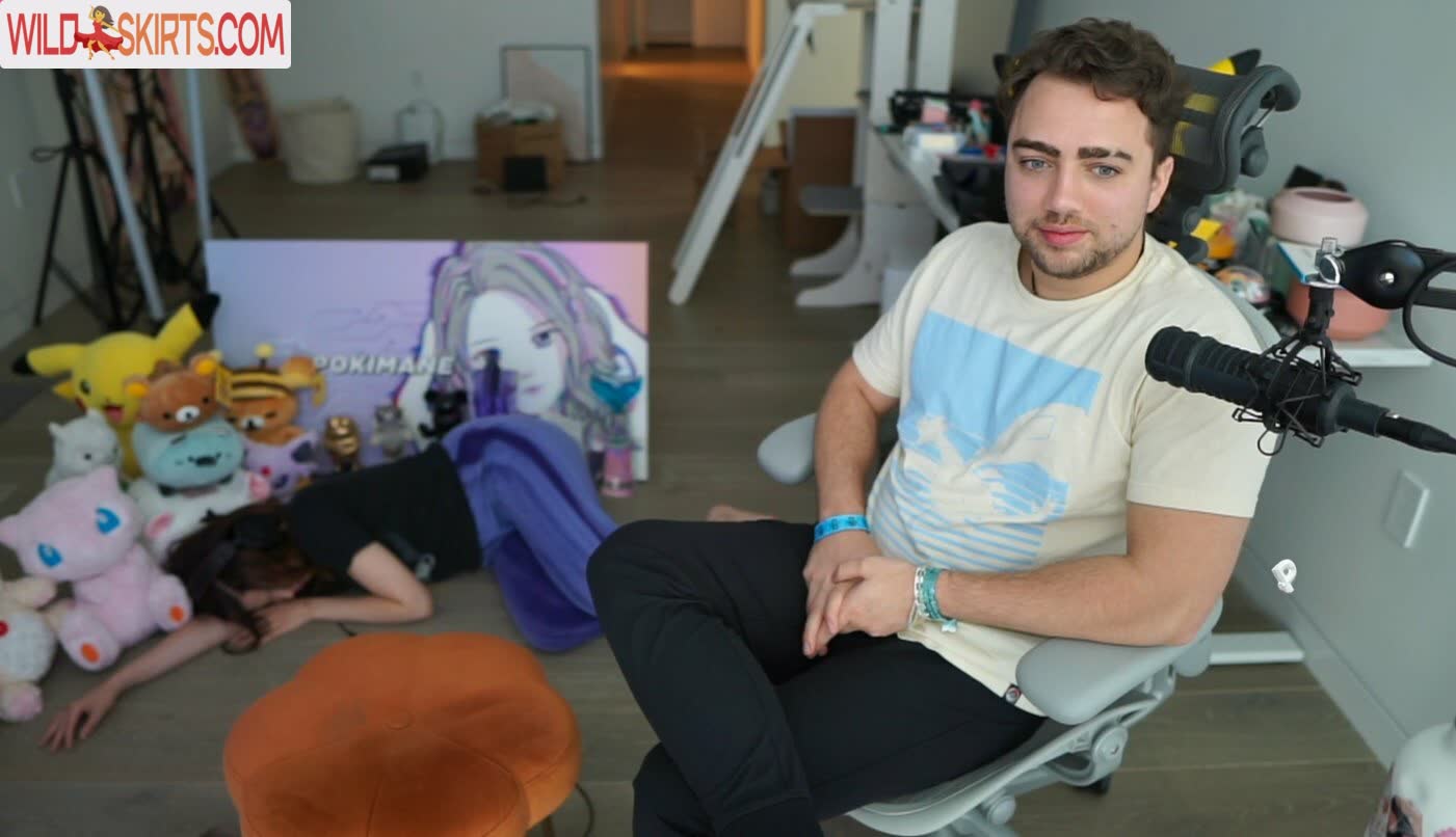 Pokimane nude leaked photo #295