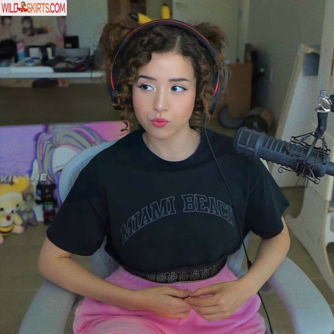 Pokimane nude leaked photo #366