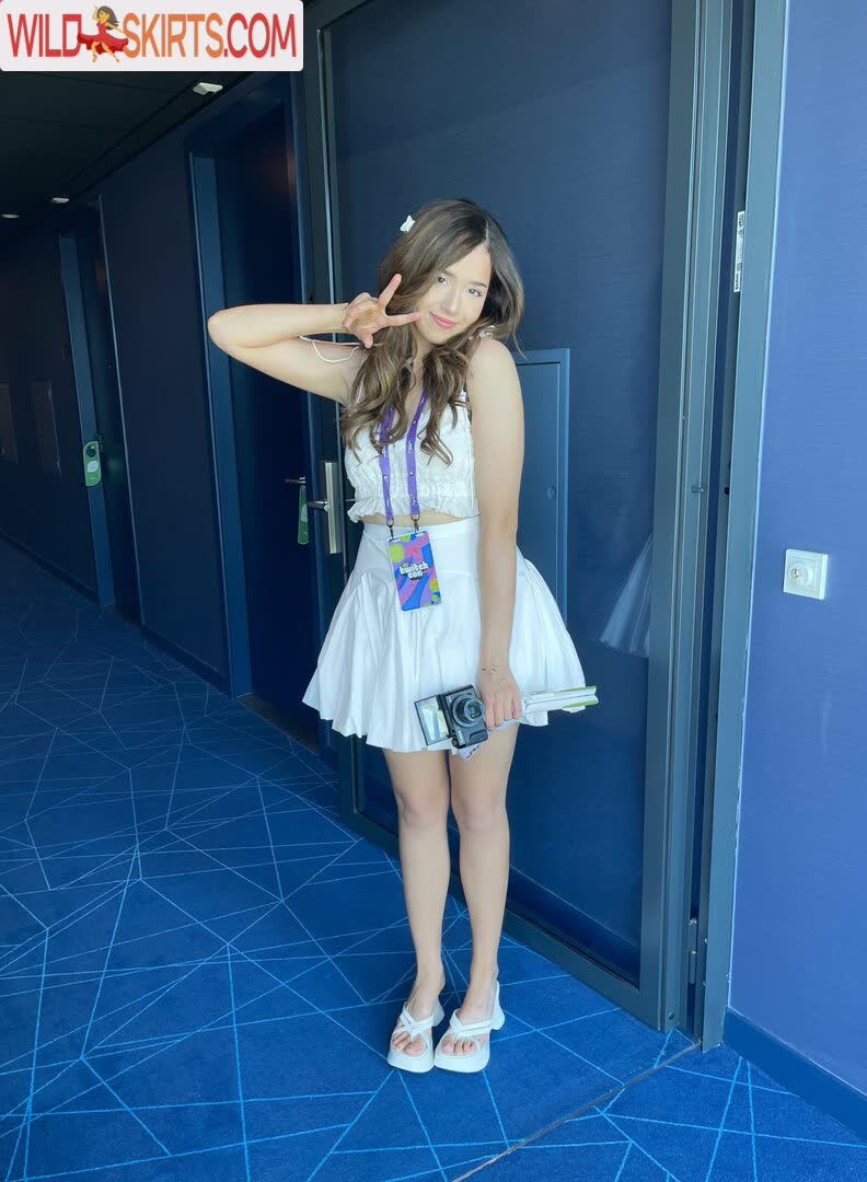 Pokimane nude leaked photo #374