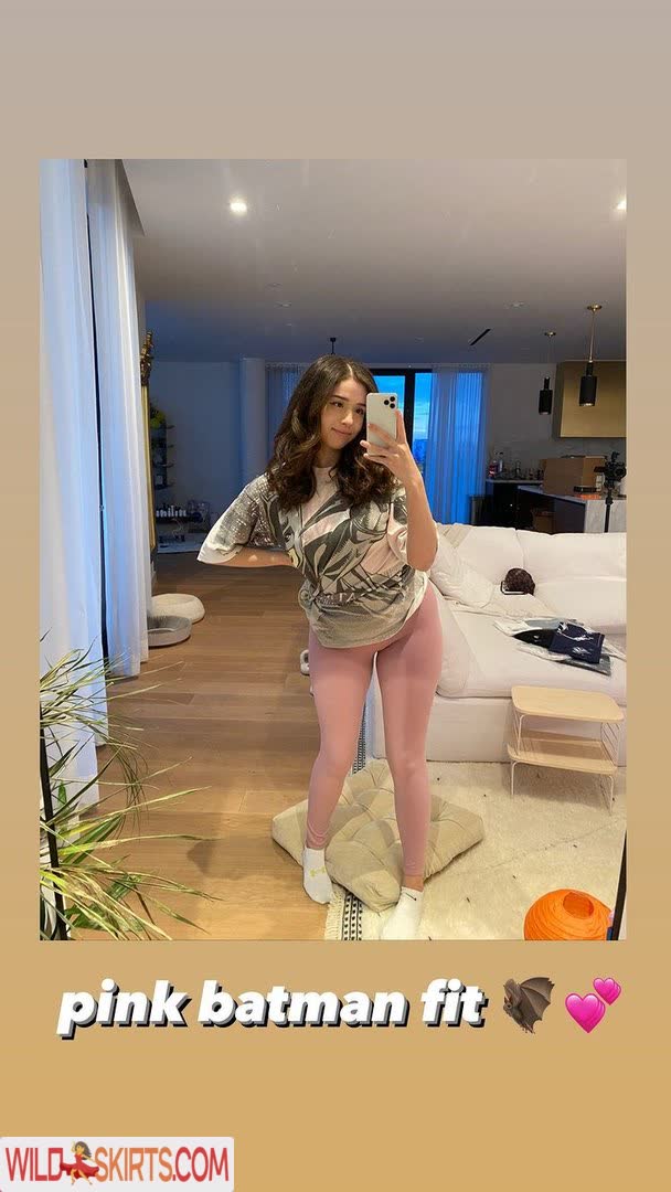 Pokimane / pokimanelol / pokinaneonlyfan nude OnlyFans, Instagram leaked photo #5