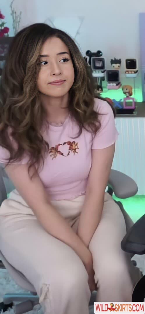 Pokimane / pokimanelol / pokinaneonlyfan nude OnlyFans, Instagram leaked photo