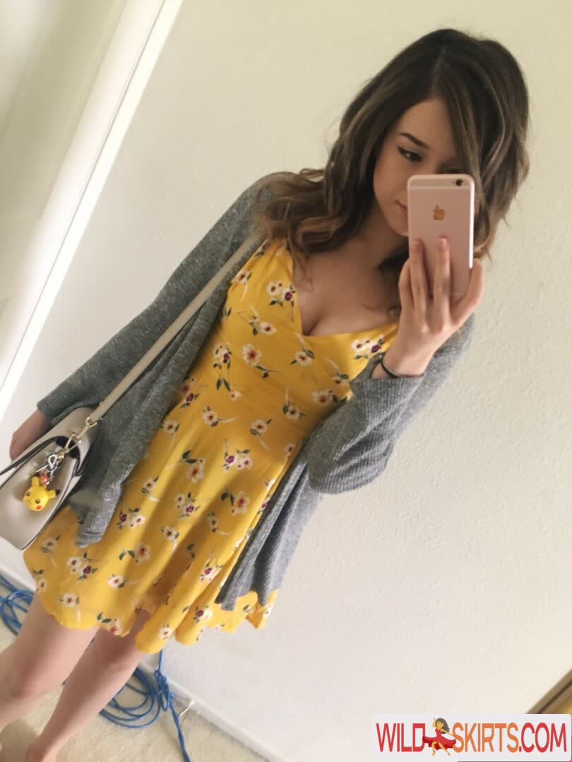 Pokimane / pokimanelol / pokinaneonlyfan nude OnlyFans, Instagram leaked photo #3