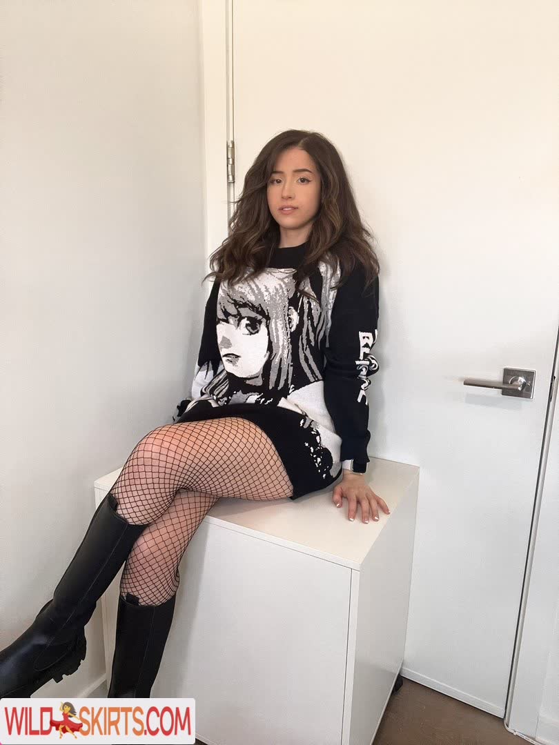 Pokimane / pokimanelol / pokinaneonlyfan nude OnlyFans, Instagram leaked photo #18