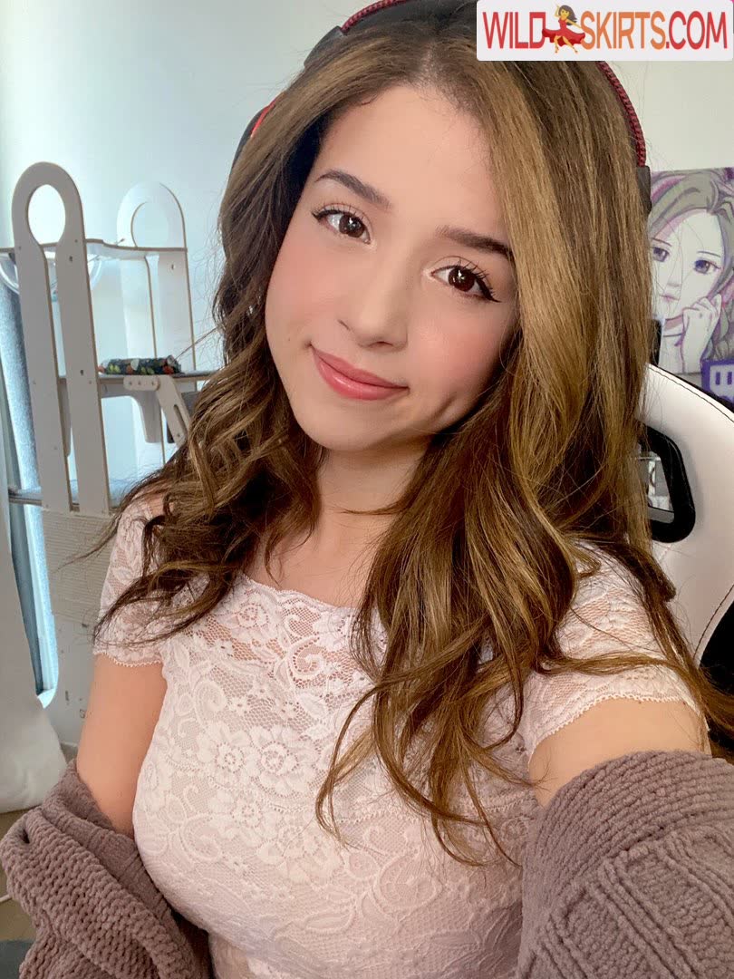 Pokimane nude leaked photo #130