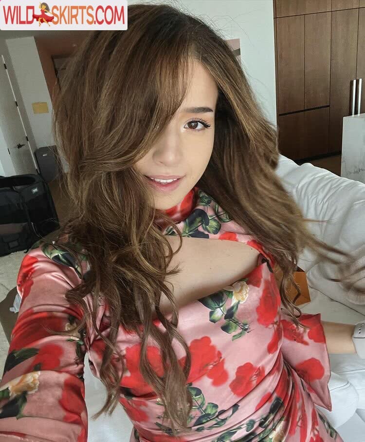 Pokimane / pokimanelol / pokinaneonlyfan nude OnlyFans, Instagram leaked photo #4