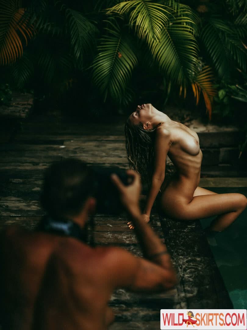 Polina Malinovskaya / polinamalinovskaya nude Instagram leaked photo #5