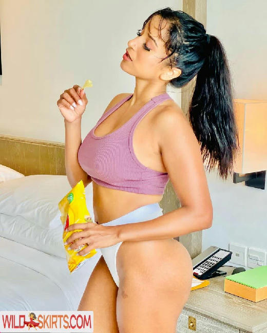 Pooja Bhalekar / PoojaBofficial / ipoojabhalekar nude Instagram leaked photo #98