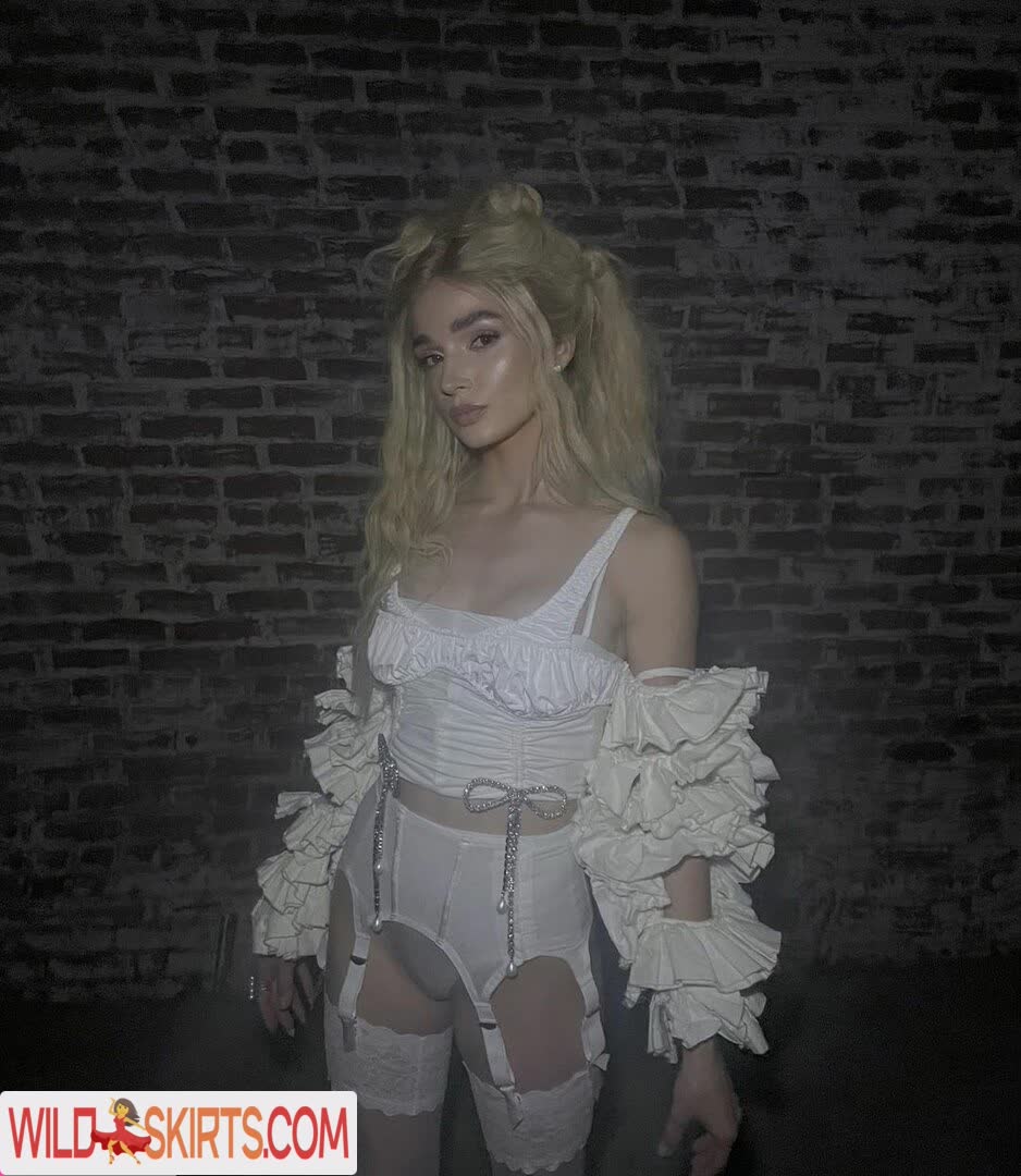 Poppy nude leaked photo #120