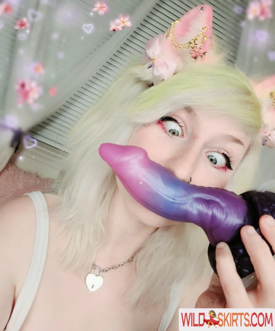 Poppylebeaux nude leaked photo #100