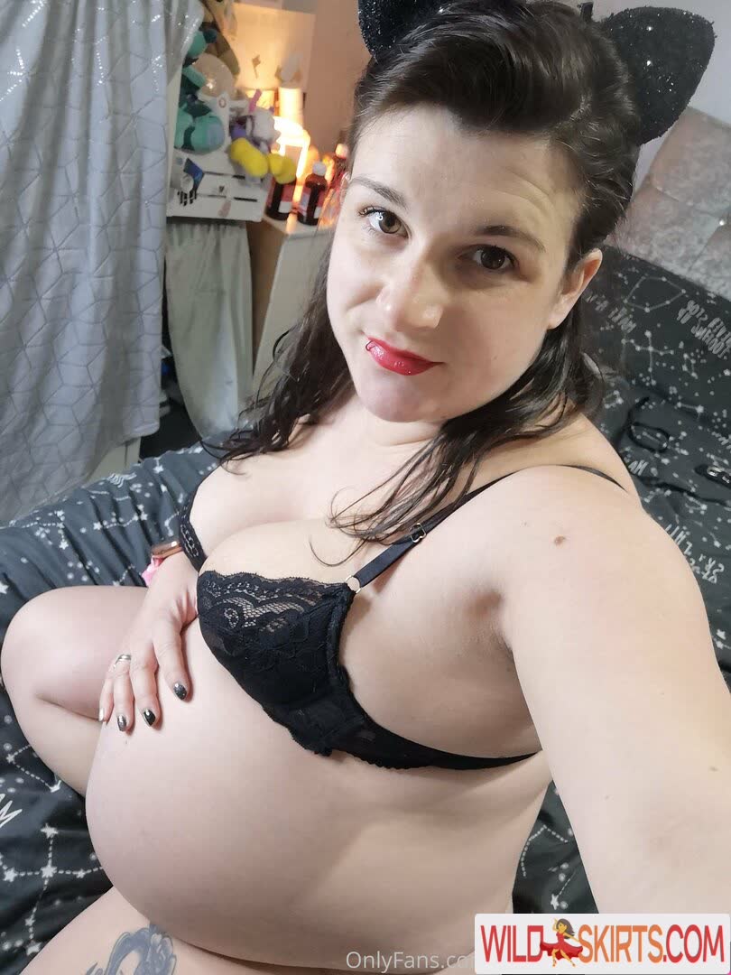 pregnantgothmama nude OnlyFans leaked photo #5